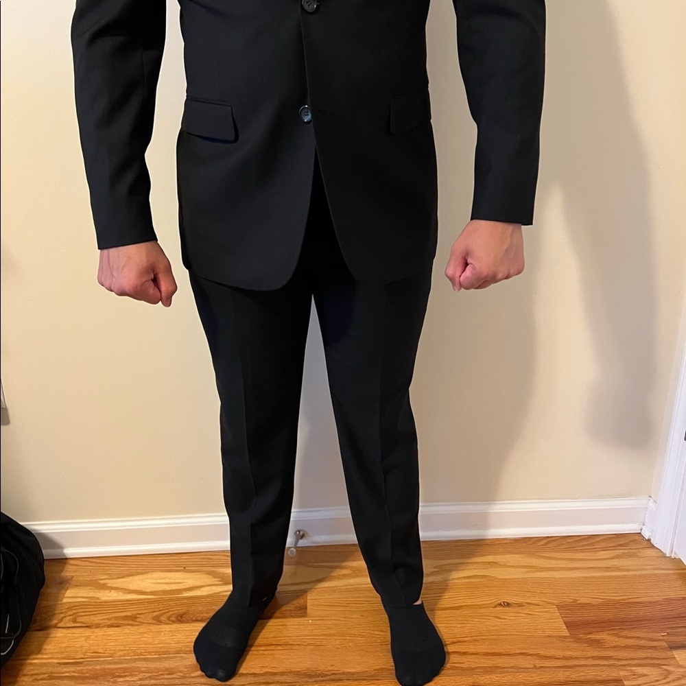 32x32 suit